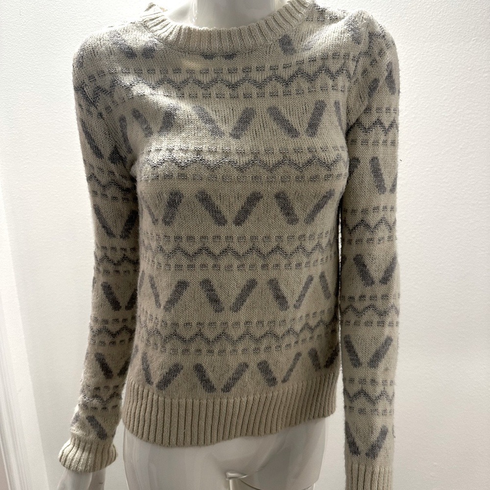 BB DAKOTA BOUTIQUE SWEATER